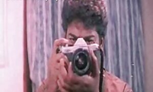सुनहरे बालों वाली एक सेक्सी मूवी फिल्म पिक्चर blowjob दे रही है और पंगा लेना दो.