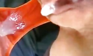 आदमी एक समलैंगिक सेक्सी इंग्लिश मूवी है ।